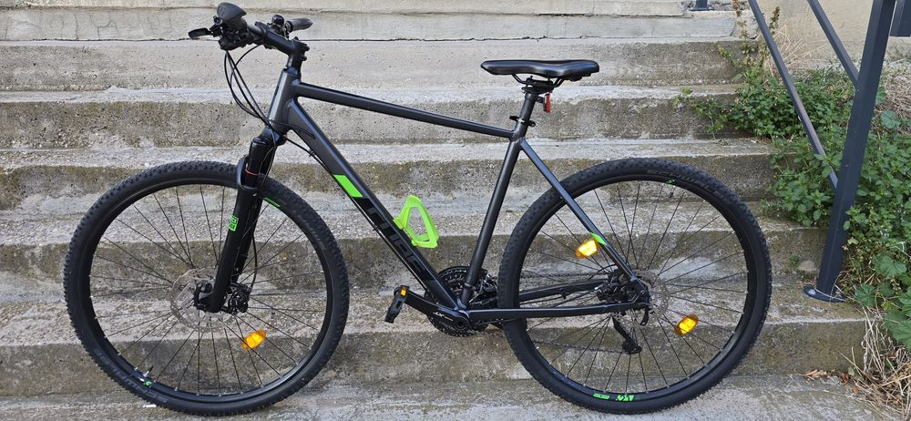 Bicicleta Cube Cross