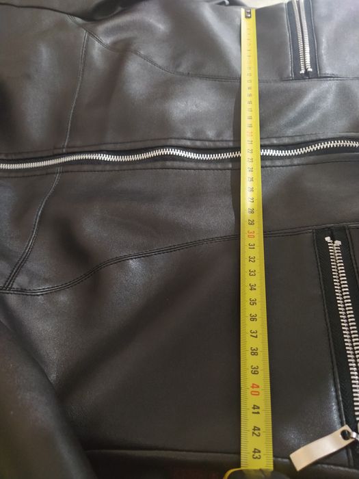 Дамско кожено яке ,, М'' - ка.