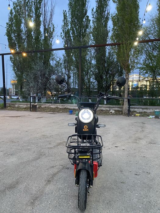 Продам скутер  Davi