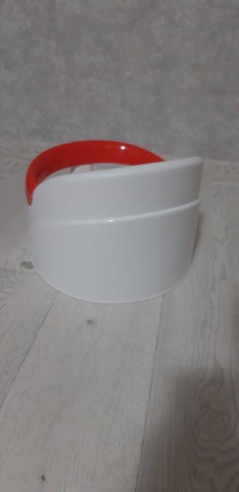 Стульчик для купания на присосках