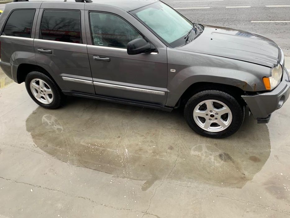 Dezmembrez jeep Jeep Grand Cherokee 3.0 v6 CRD/bara fata/usa/far/aripa