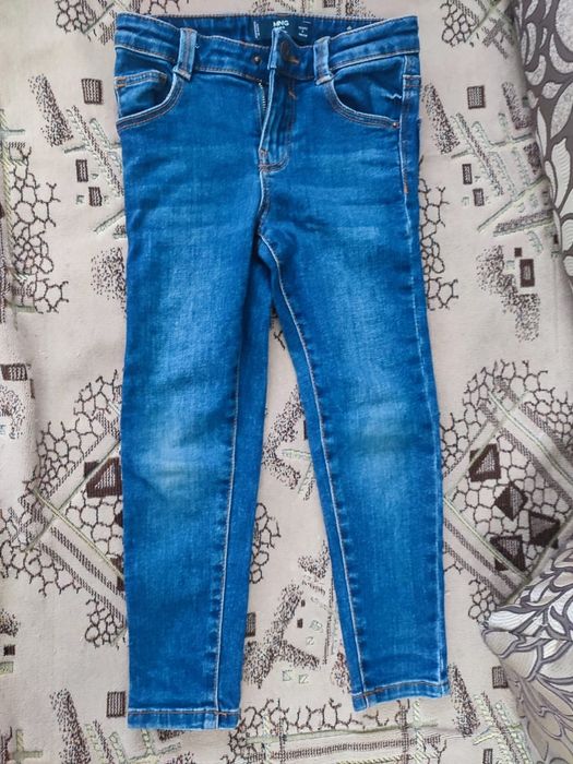 Продам  джинсы, размеры разные