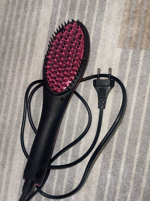 Perie de indreptat parul