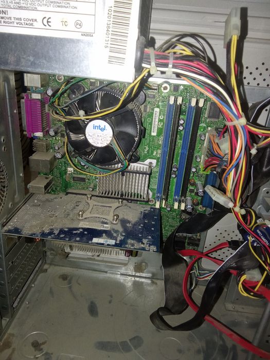 Vând calculator Windows 7