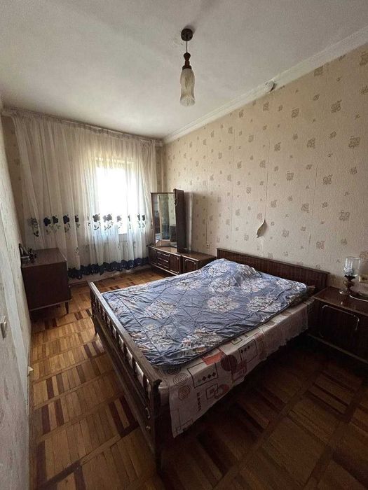 Продаётся Квартира Мирабадский район бывший магазин Гламур.