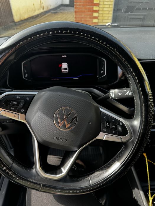 Продаю авто Volkswagen Polo!