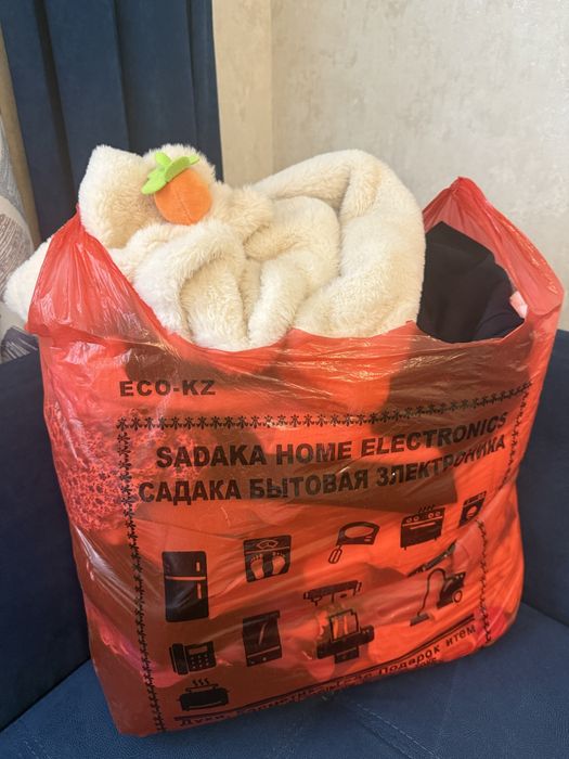 Вещи на девочку 110-140см