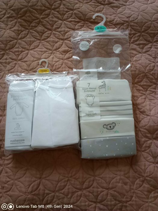 Два комплекта бодита