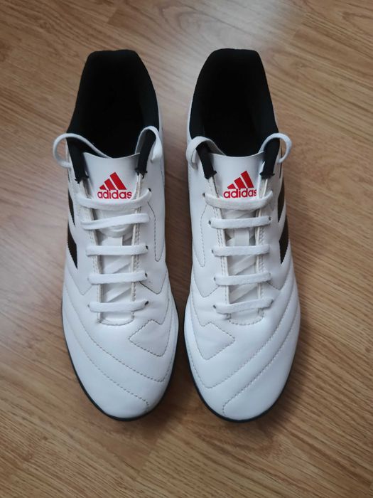 Обувки за футбол - Adidas