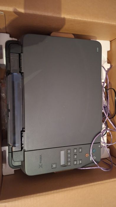 Принтер.  Фирма Canon.