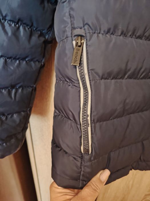 Geaca toamna -iarna baietei utilizată dar in stare buna fara defecte..