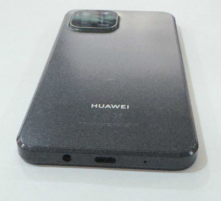 Huawei nova Y61 64GB 4GB RAM