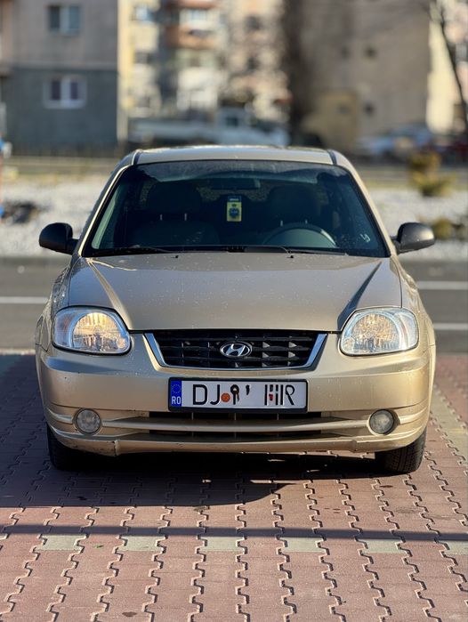 HYUNDAI Accent 2004 — imagine 4