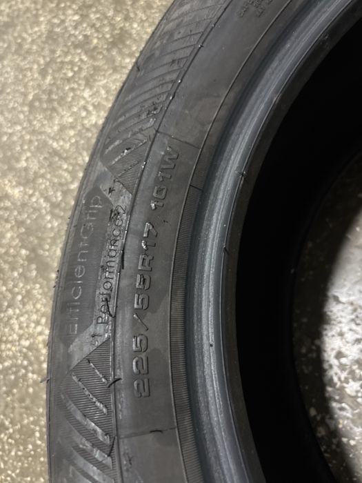 Set 4 anvelope vară Goodyear 225/55 R17 101W EfficientGrip