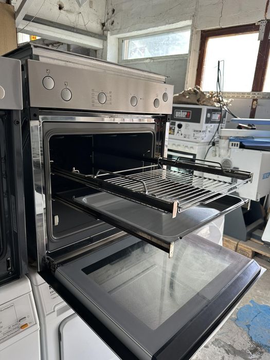 Печка +гаранция 1 година. MIELE, Конвекция. Керамичен плот. Безплатна доставка за София