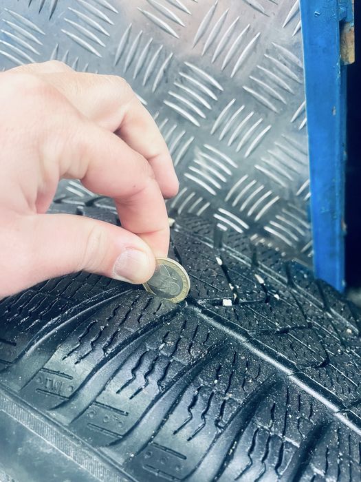 Зимни гуми Pirelli 215/50/18