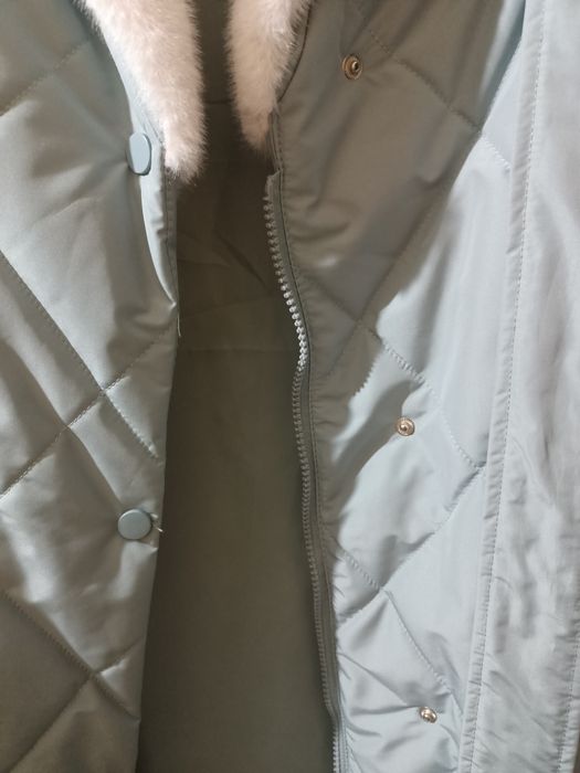 Продам демисезонные женское пальто