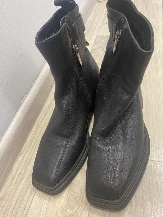 Продам женские туфли