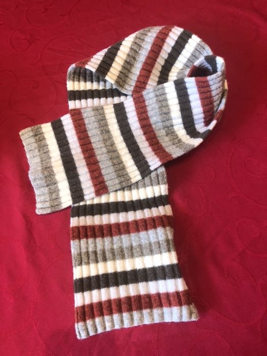 Шапка и шалове