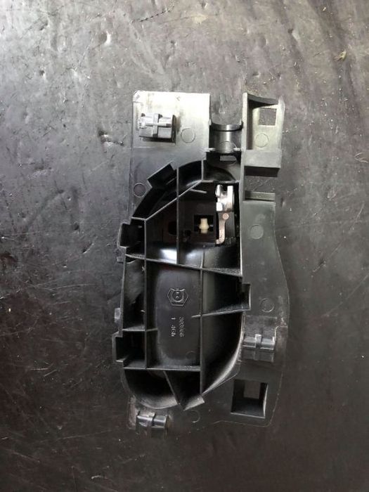 maner usa interior stanga spate  peugeot 207