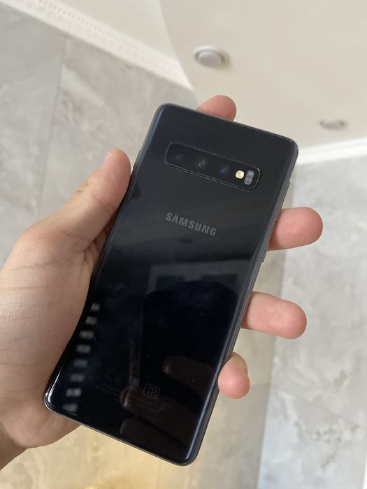 Продам Samsung s10
