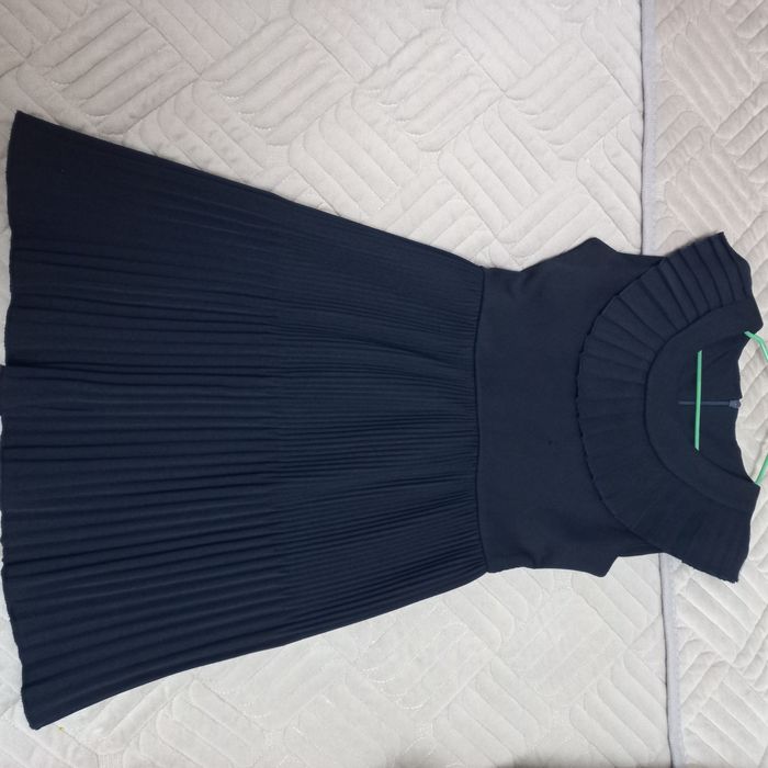 Продам школьный сарафан