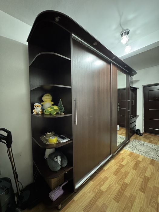 Шкаф для прихожей