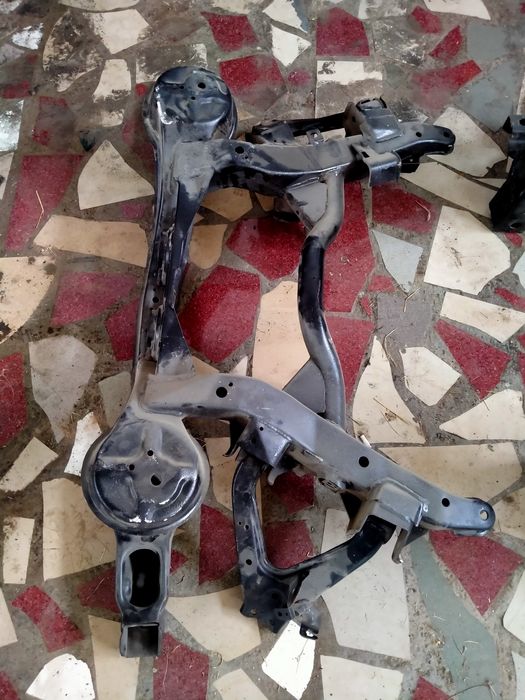 Запчасти на Митсубиси Паджеро 4