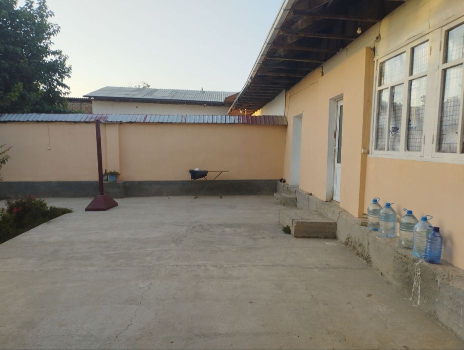 Zudlik bilan sotiladi