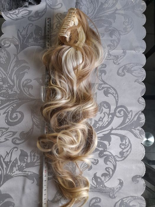 Перука,Треси,опашки от изкуствен косъм