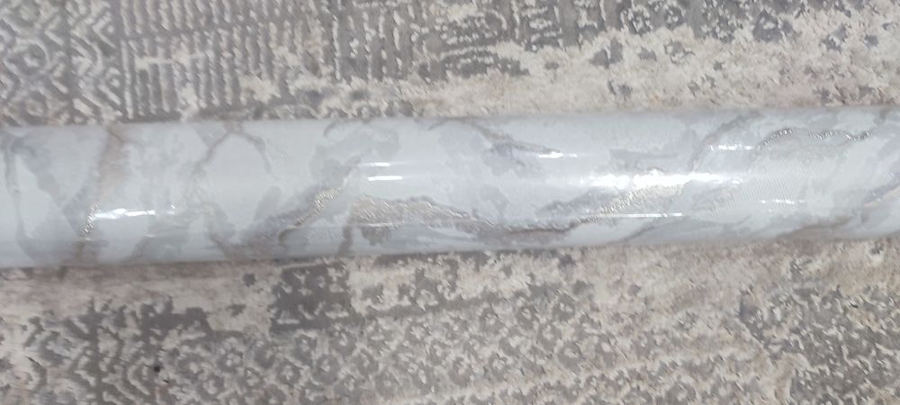 Продам обои два рулона