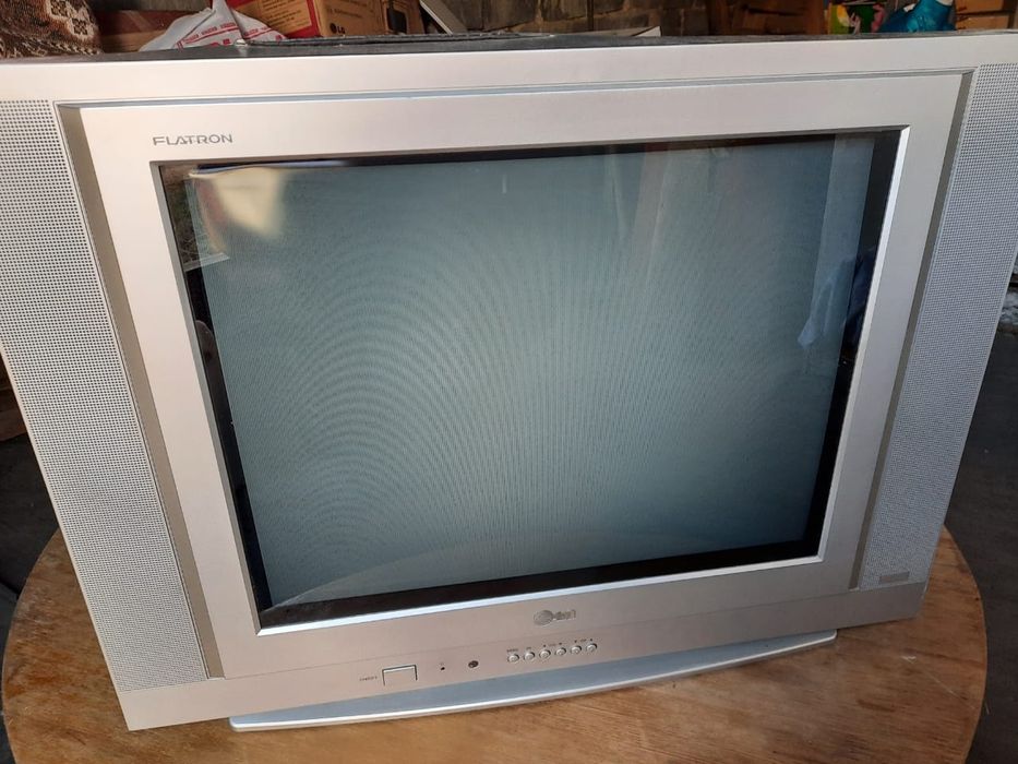 Телевизор LG FLATRON
