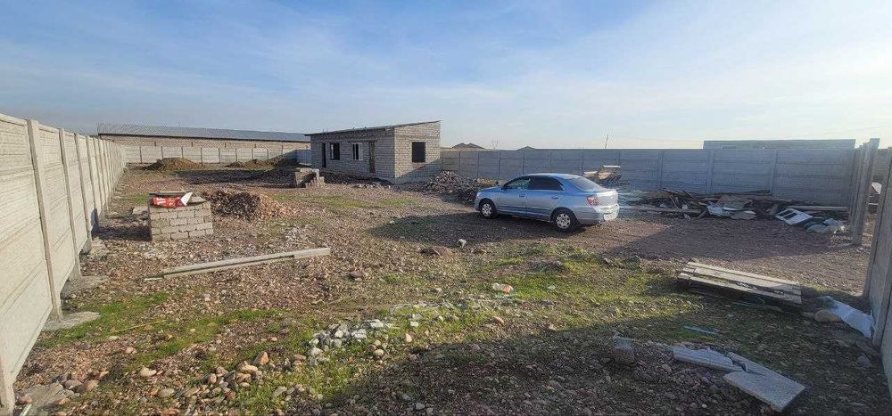 dacha uchaska sotiladi 6 sotik da 2ta