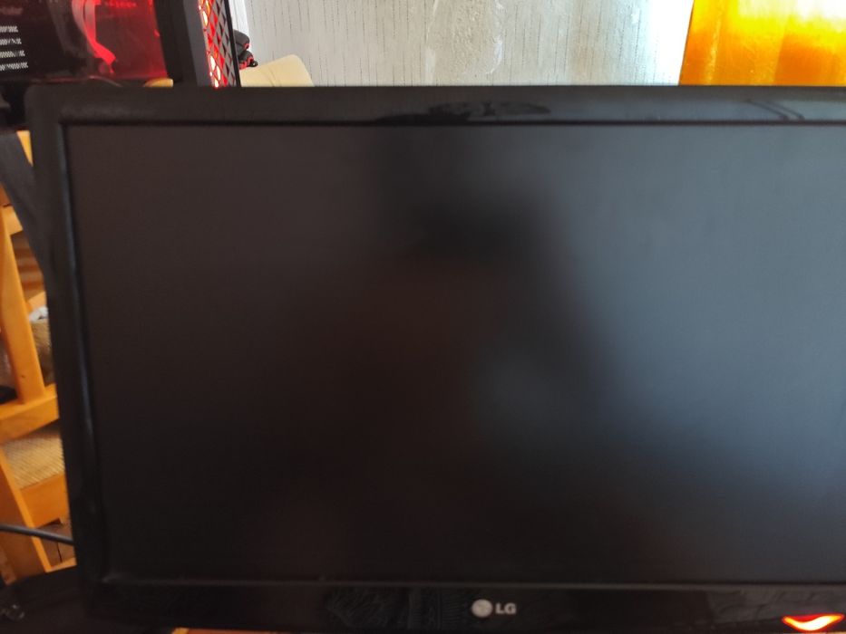 Monitor LG 1080P 24inch