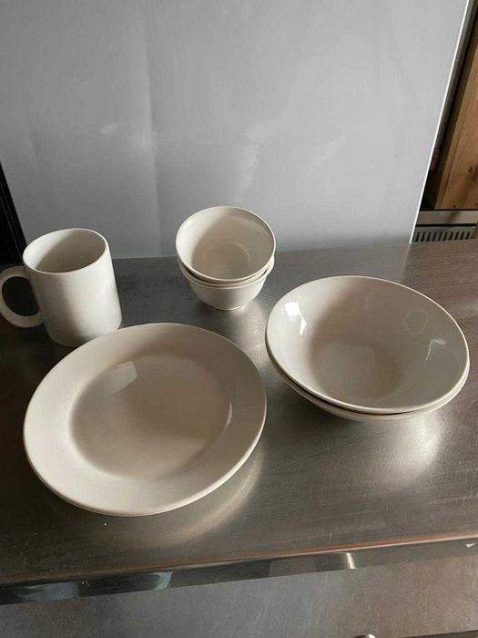 посуда белая для школы, садика. Кастрюли 30-40 л, казаны