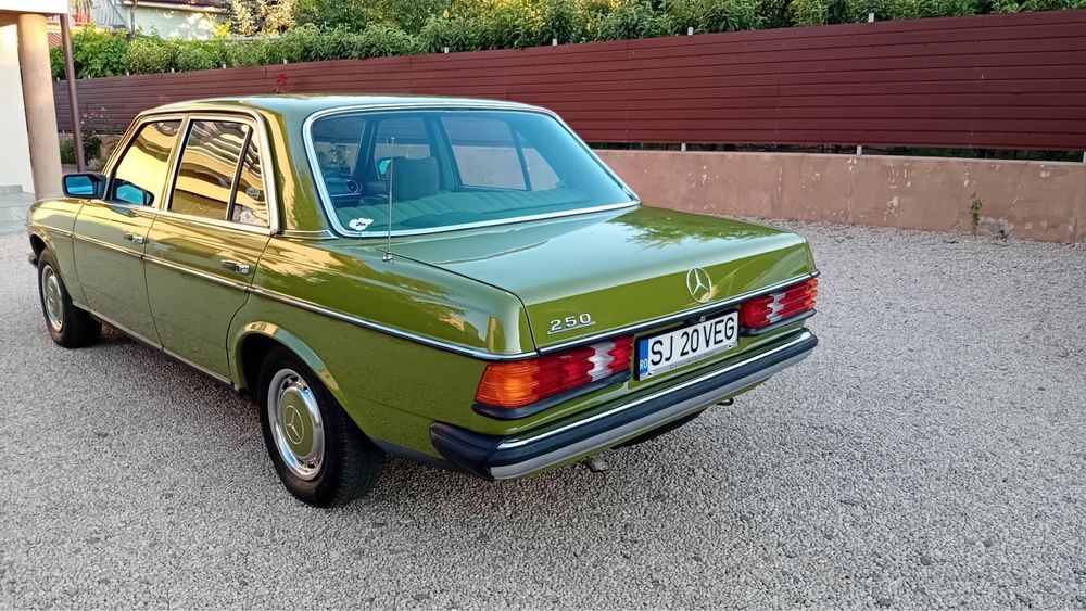 MERCEDES-BENZ E-Class 1979 — imagine 3