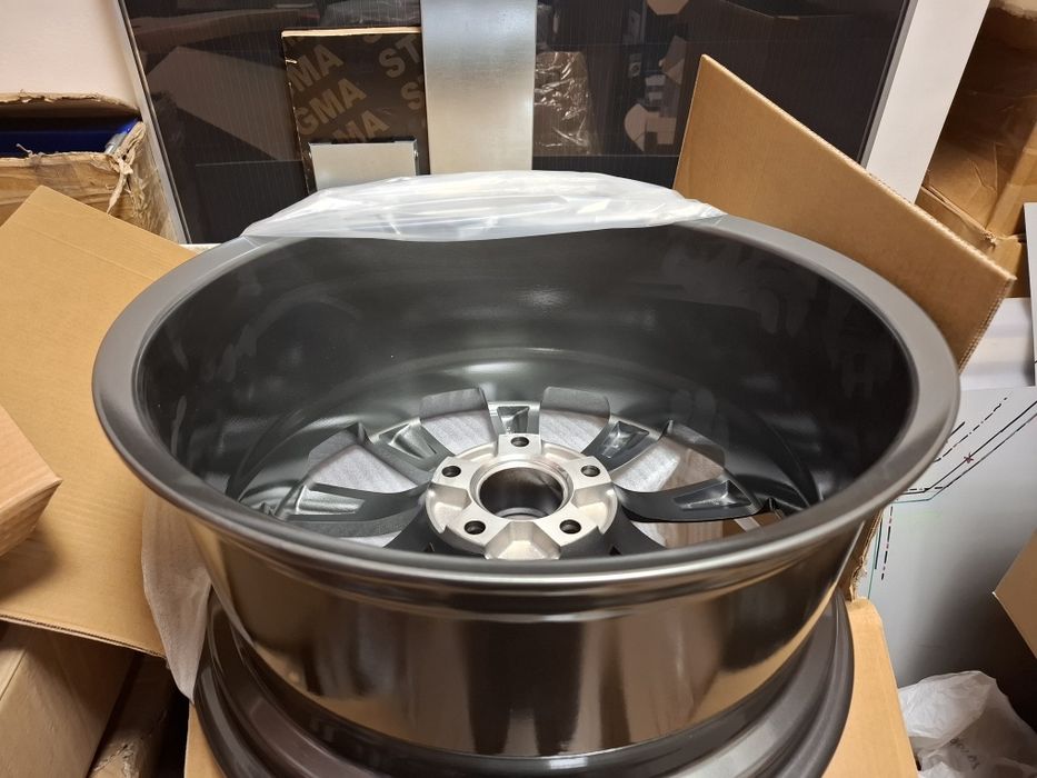 Джанти Тесла 18" 5х114.3 J8.5 ЕТ35 ЦО64