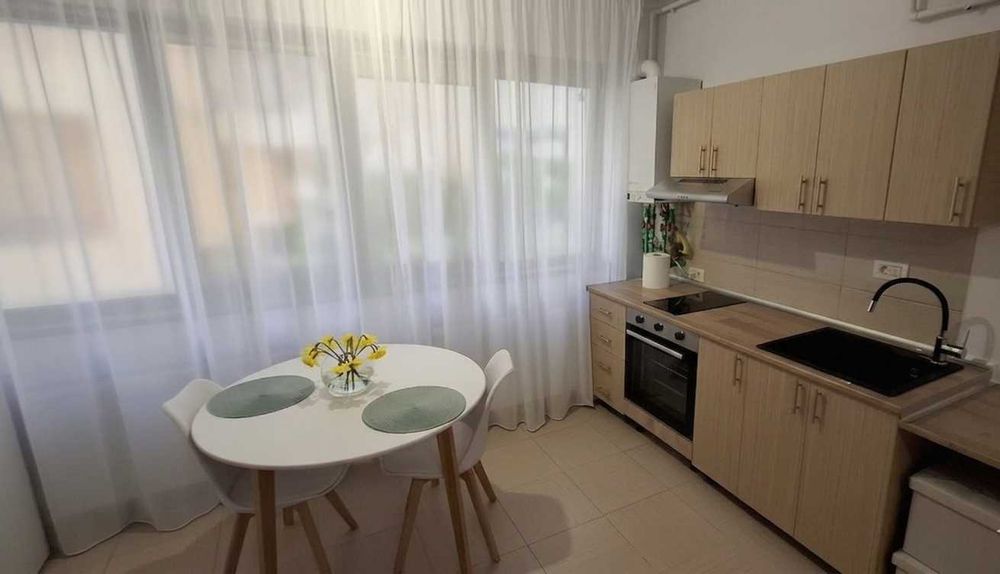 Garsoniera Damaroaia Petrom City visavis Lidl Coralilor, loc parcare