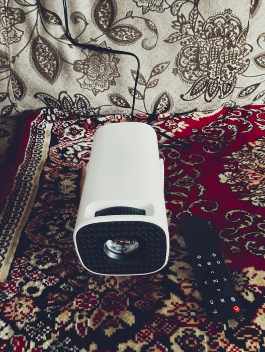 Проектор абсолютно новый 40 ка