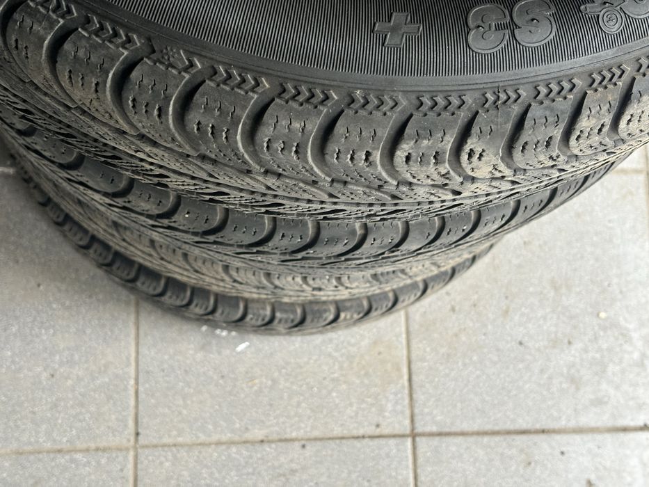 Продам зимние шины