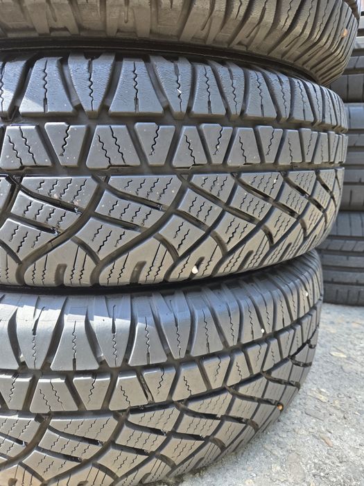 4бр. 225 65 17 Michelin всесезонни.