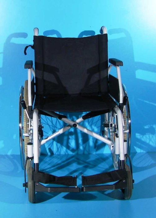 Scaun cu rotile handicap B+B - latime sezut 46 cm