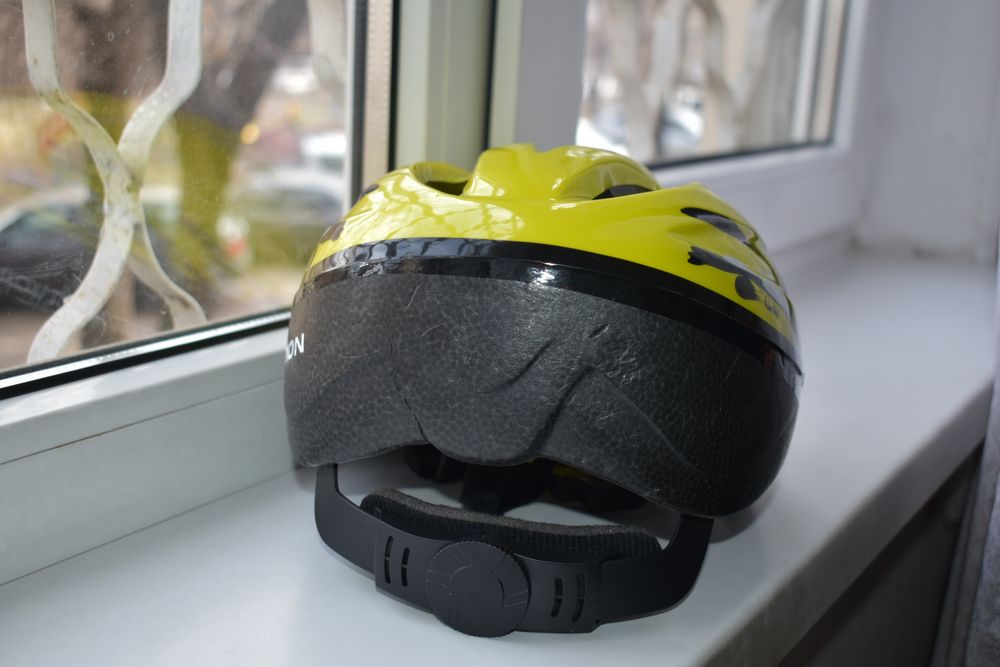 Шлем для роликов / велосипеда REACTION