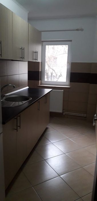 Inchiriez garsonieră