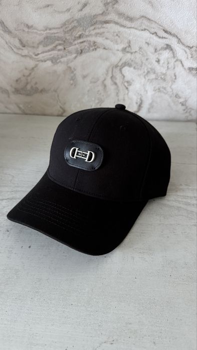 Продам бейсболки