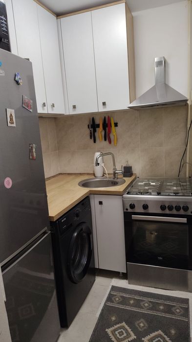 vand apartament 3 camere cofort 2 zona micro 14
