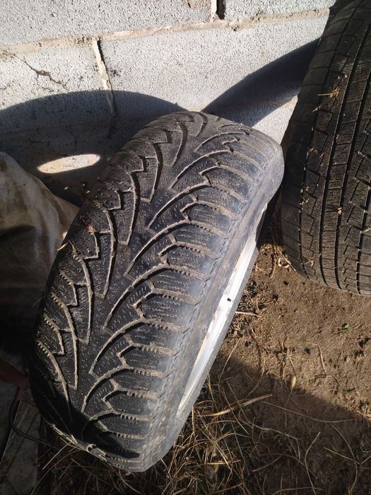продам запаску с шинами