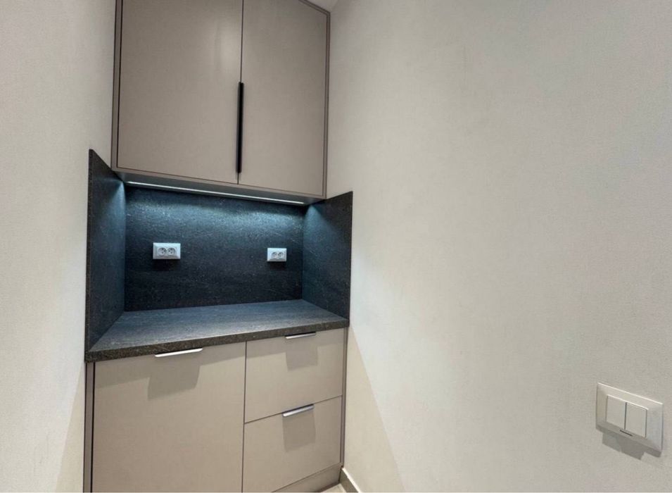 Сдаётся нежилое помещение в БЦ Зарафшан