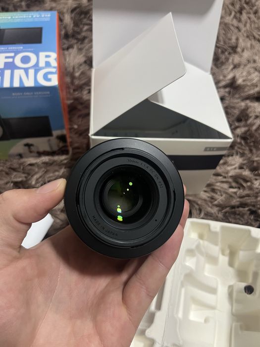 Obiectiv foto mirrorless Sigma 30mm f1.4