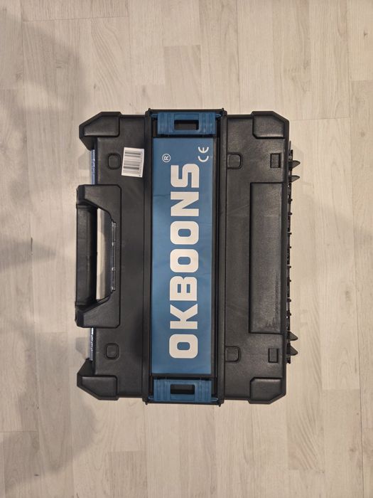 Nivela laser + accesorii + baterii